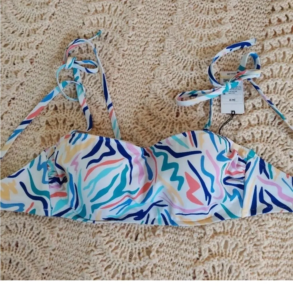 New shade shore colorful Zebra Print Bikini Top size 34 DD